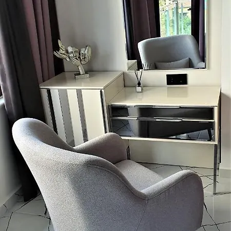 Apartment Art Luxury In The Center Of