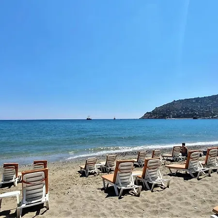 Art Luxury In The Center Of Alanya